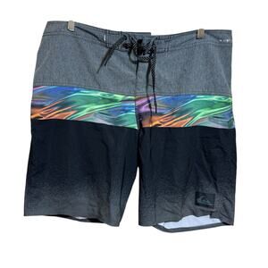 Quicksilver Dry Flight 4 Way Stretch Swim Board Shorts SZ 36 Water Repellent
